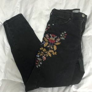 Topshop Embroidered Jamie Jeans